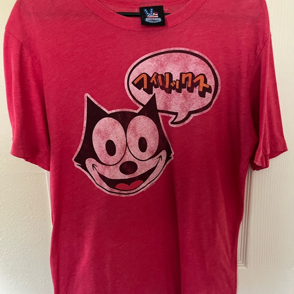Pre owned Used Men Red Graphic T-Shirt with Cartoon Print Felix the cat